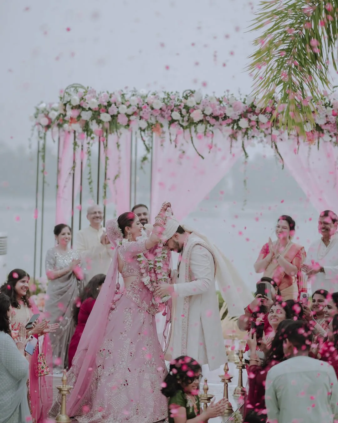 PRIYANKA & VIVEK — wedding story hero