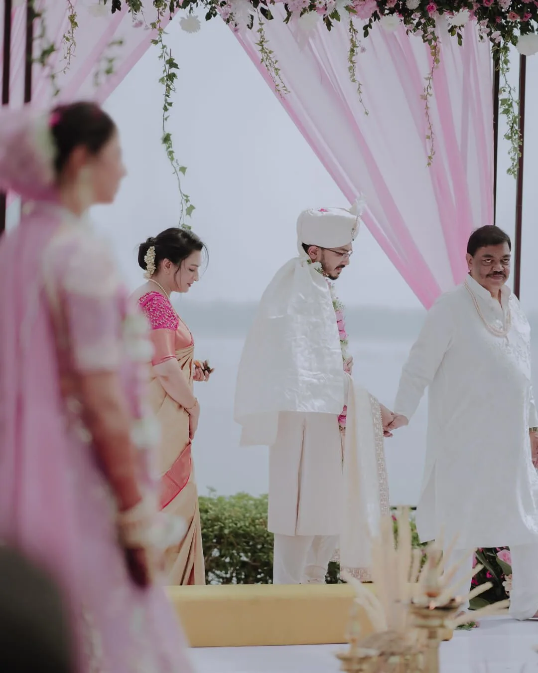 PRIYANKA & VIVEK — wedding candid moment
