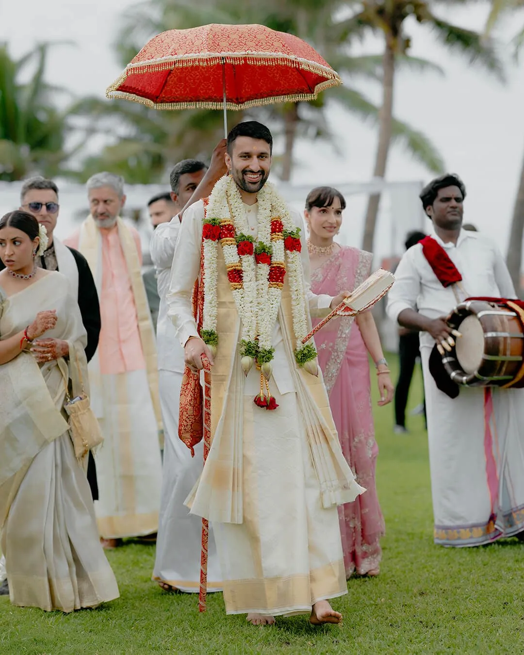 Pavi and Aneil — wedding traditions