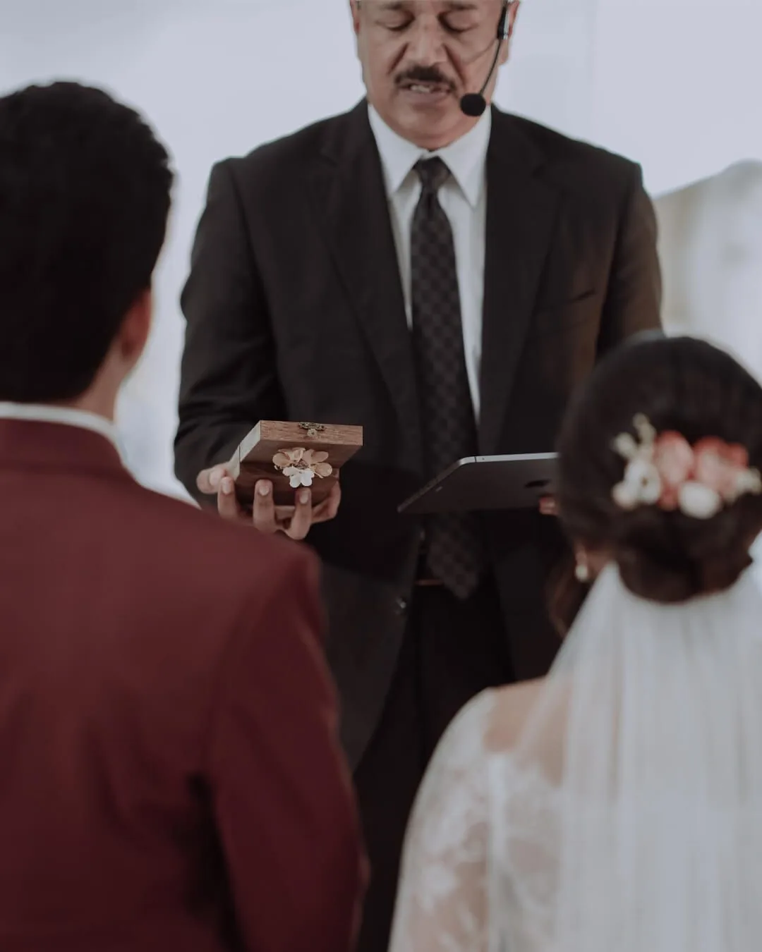 EMI & STANLEY — wedding candid moment